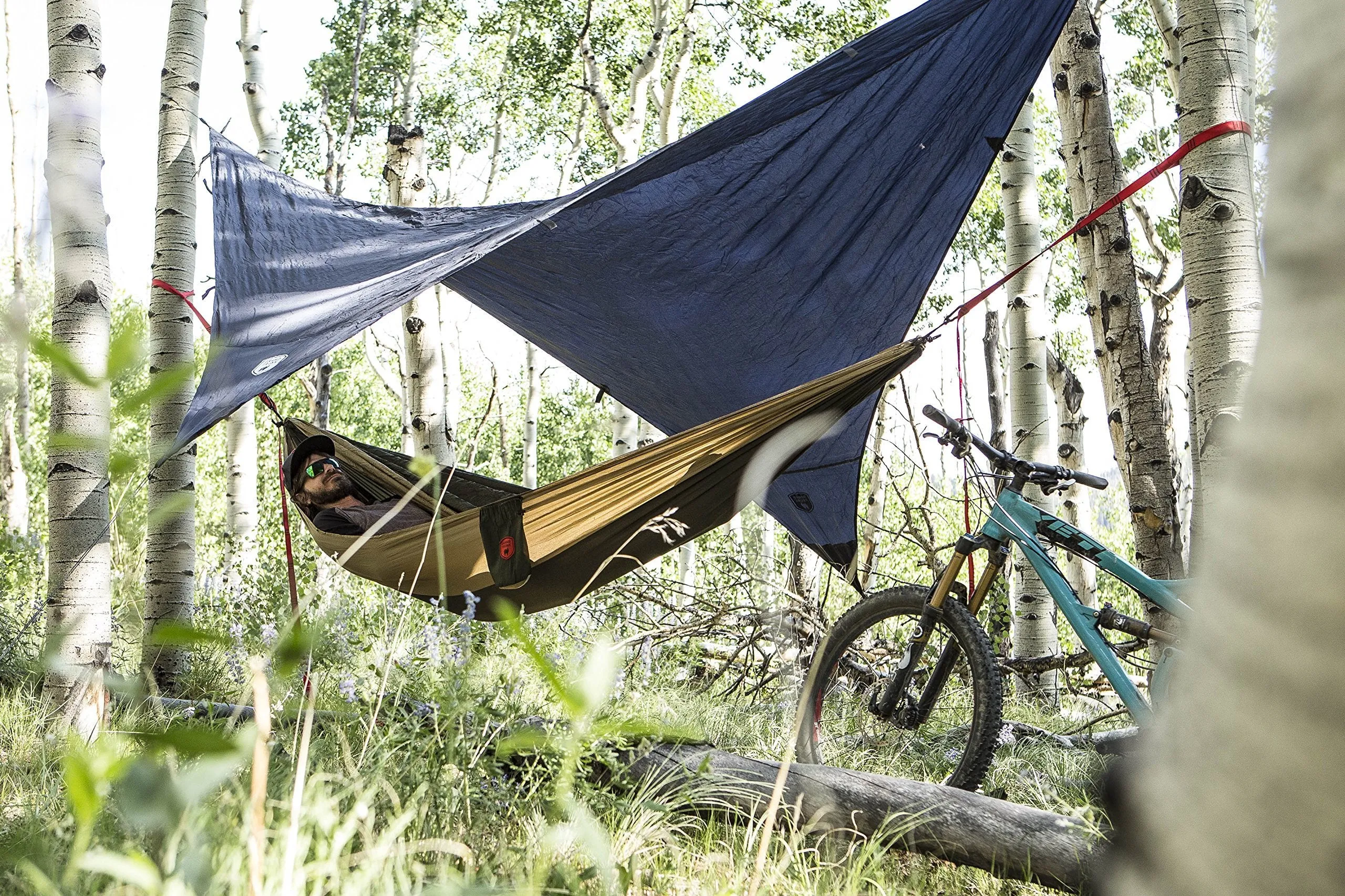 Double Parachute Nylon Print Hammock with Carabiners and Hanging Kit - Grand Trunk