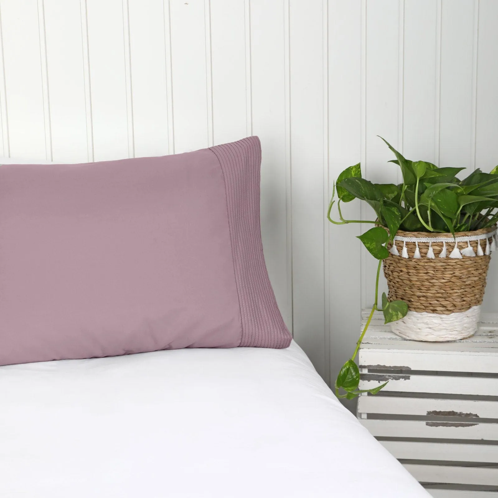 Vilano Pleated Pillow Cases